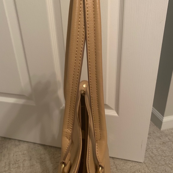 Banana Republic Dianne Leather Tote - Picture 8 of 9